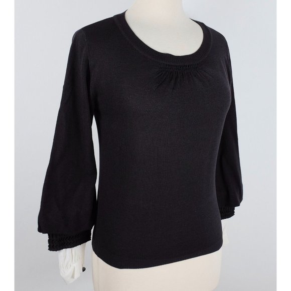 08A Chanel 38 US 6 sweater top black attached white cuffs - Picture 2 of 7